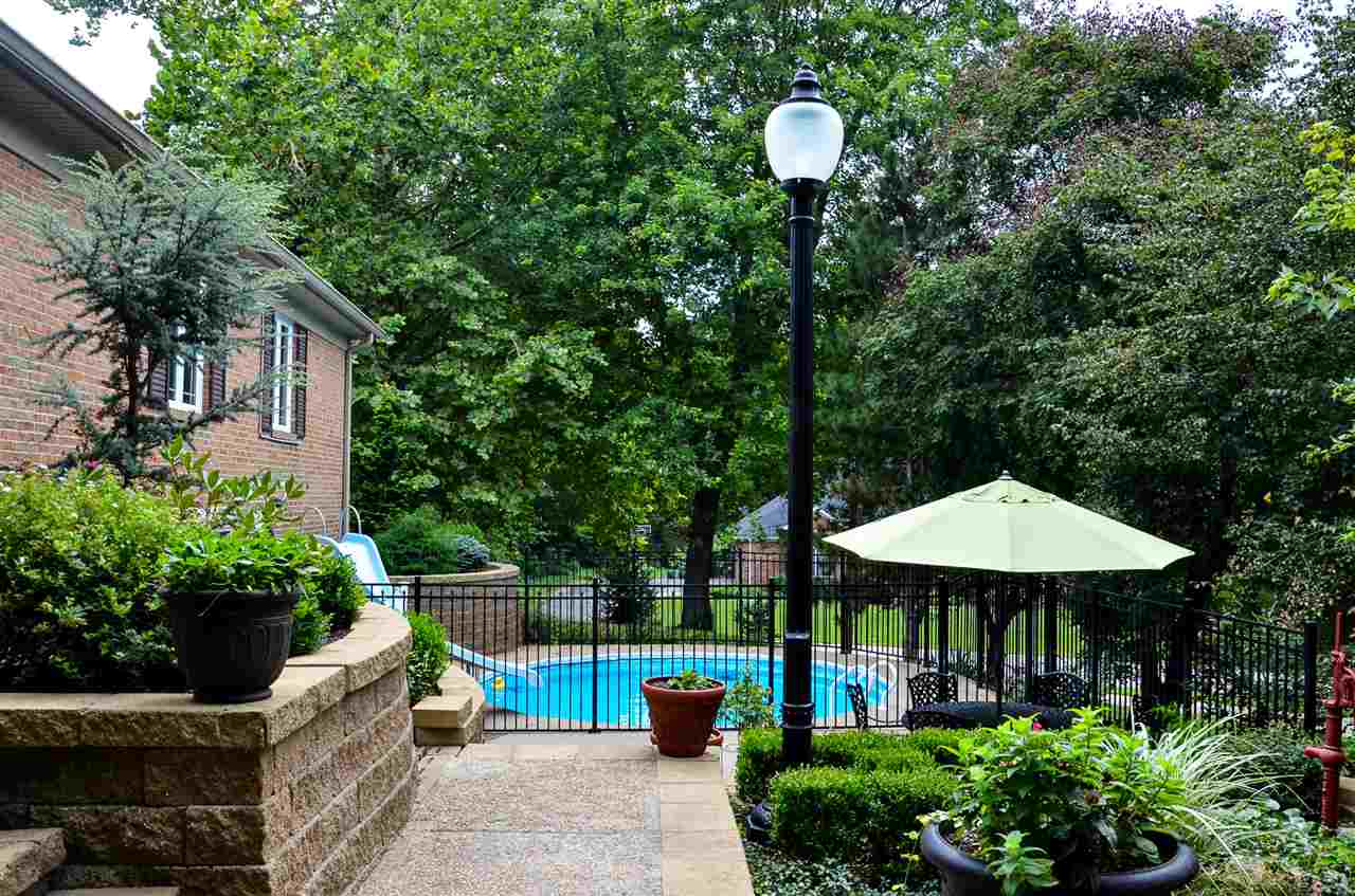 7400 Parkridge Road Newburgh, IN 47630 - Photo 8 of 36
