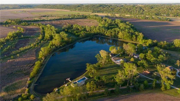 $349,500 | 25303 North 45 Hwy Spur, Platte City, MO 64079