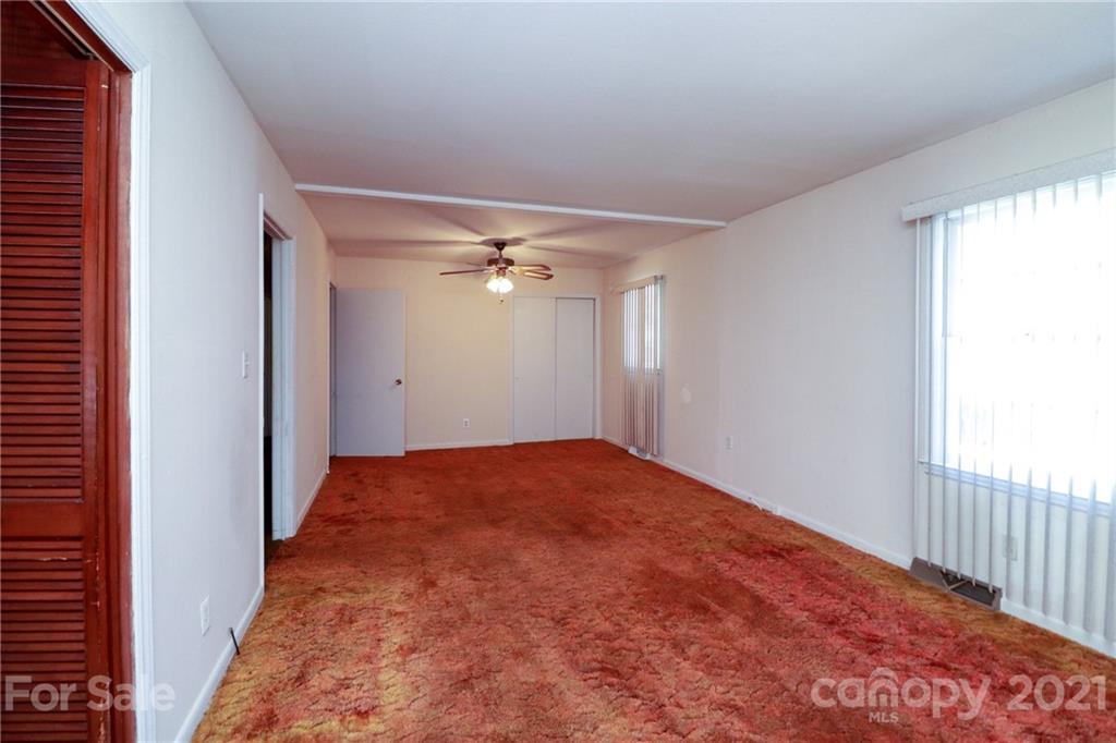 396 Spring Street Southwest Concord, NC 28025 - Photo 7 of 18 Gallery Image 7