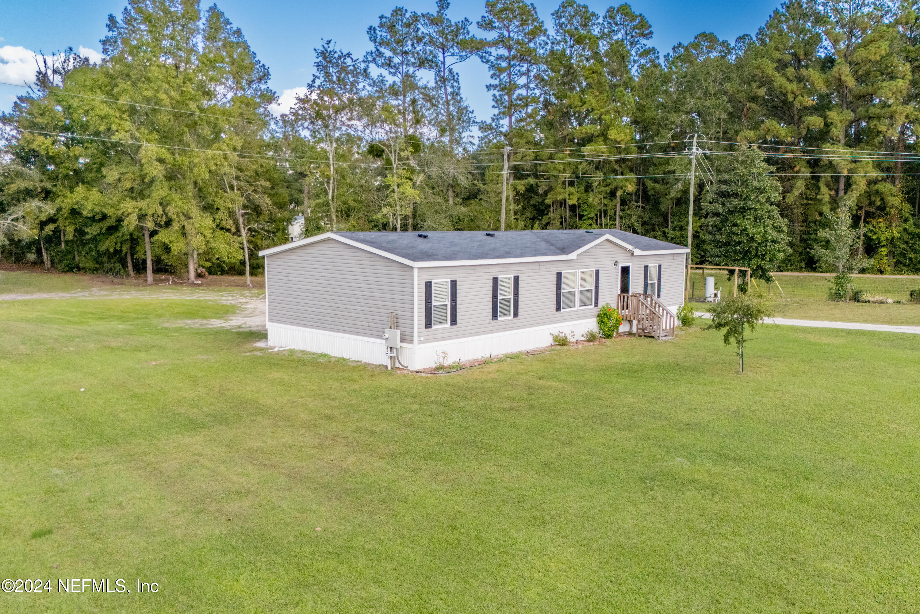 14163 State Rte 100 West Lake Butler, FL 32054 - Photo 5 of 54 14163 State Road 100 West-12