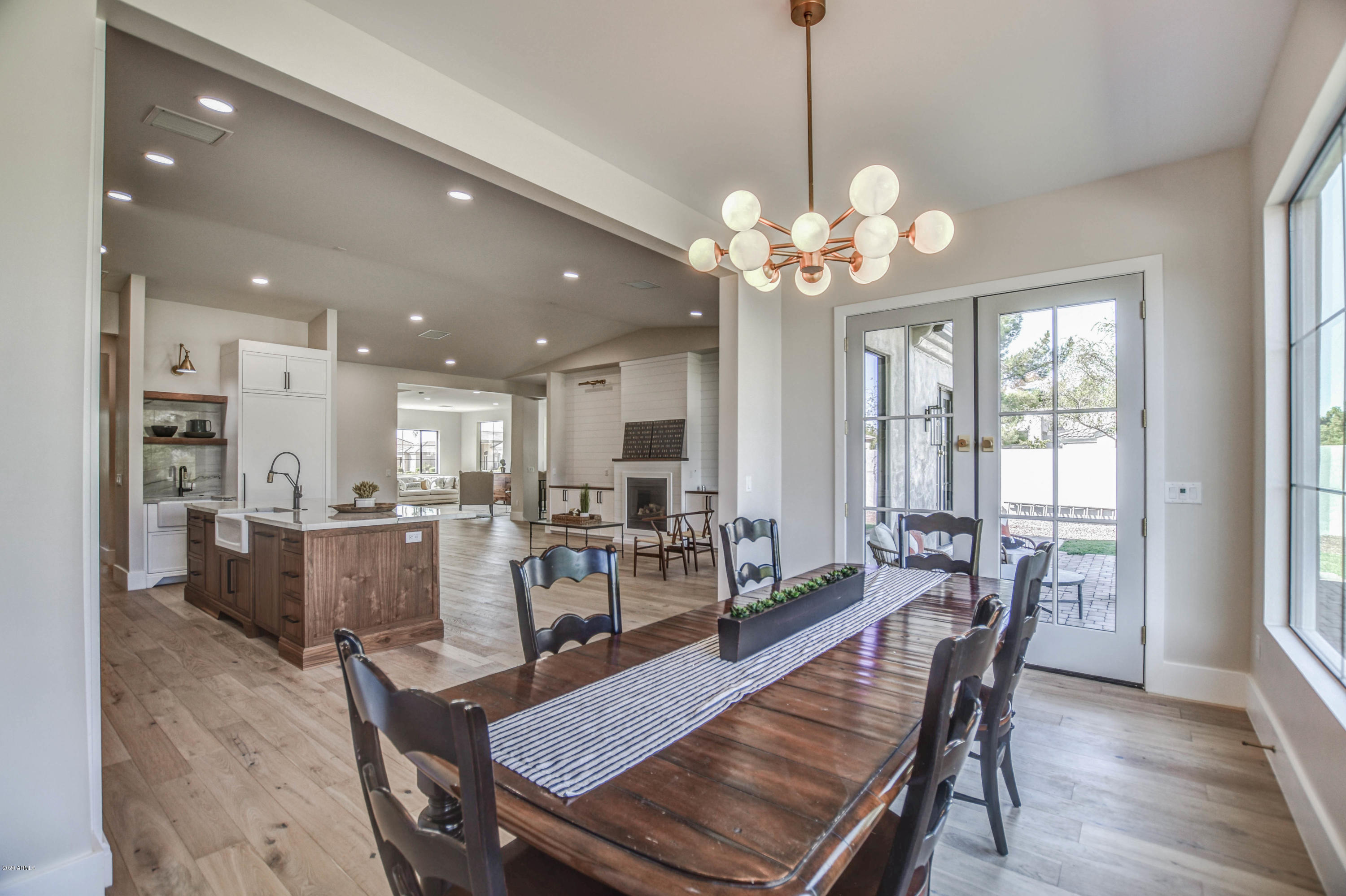 285 South Racine Court Gilbert, AZ 85296 - Photo 17 of 64 DINING 4