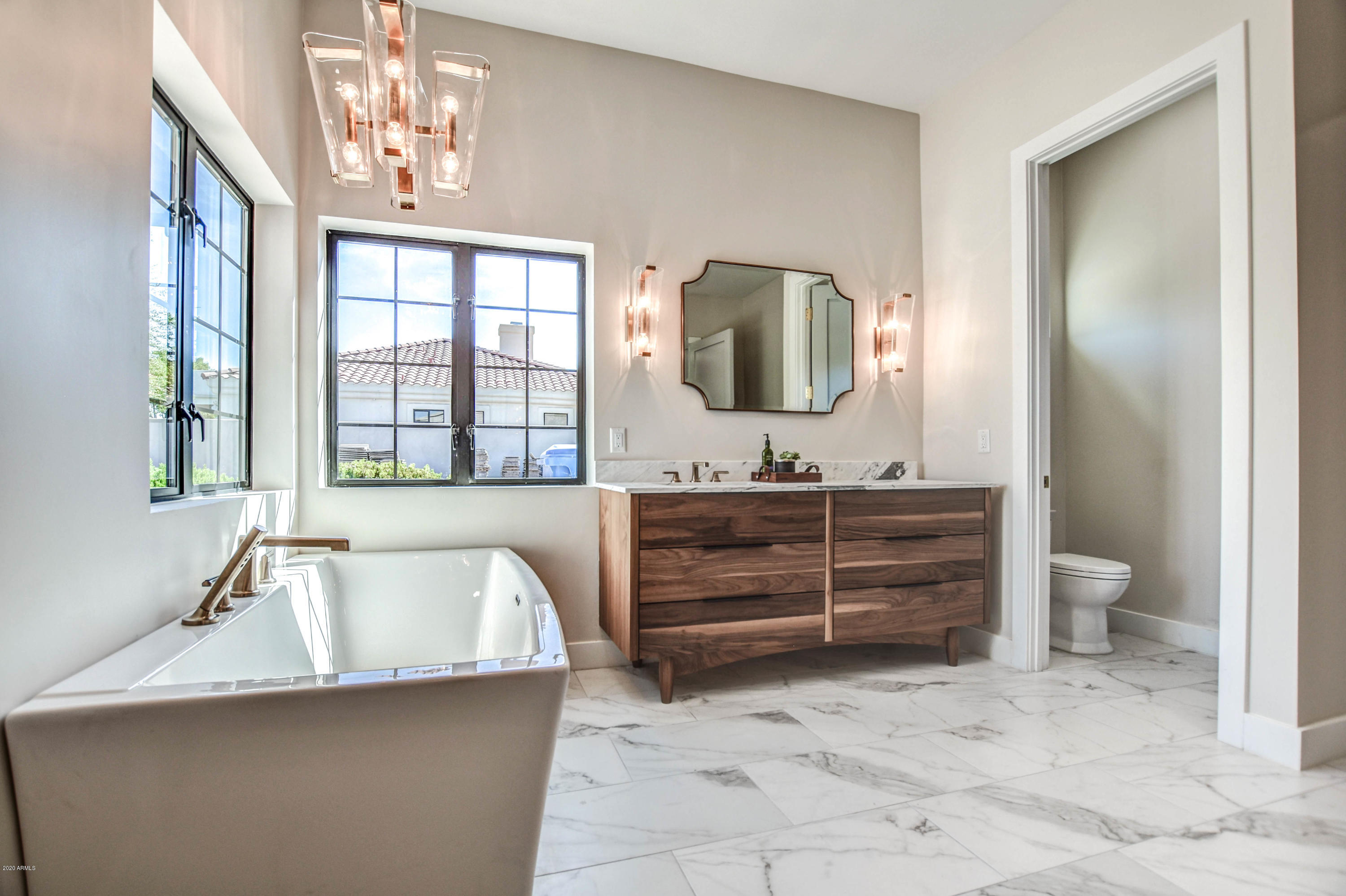 285 South Racine Court Gilbert, AZ 85296 - Photo 33 of 64 MASTER BATH 4