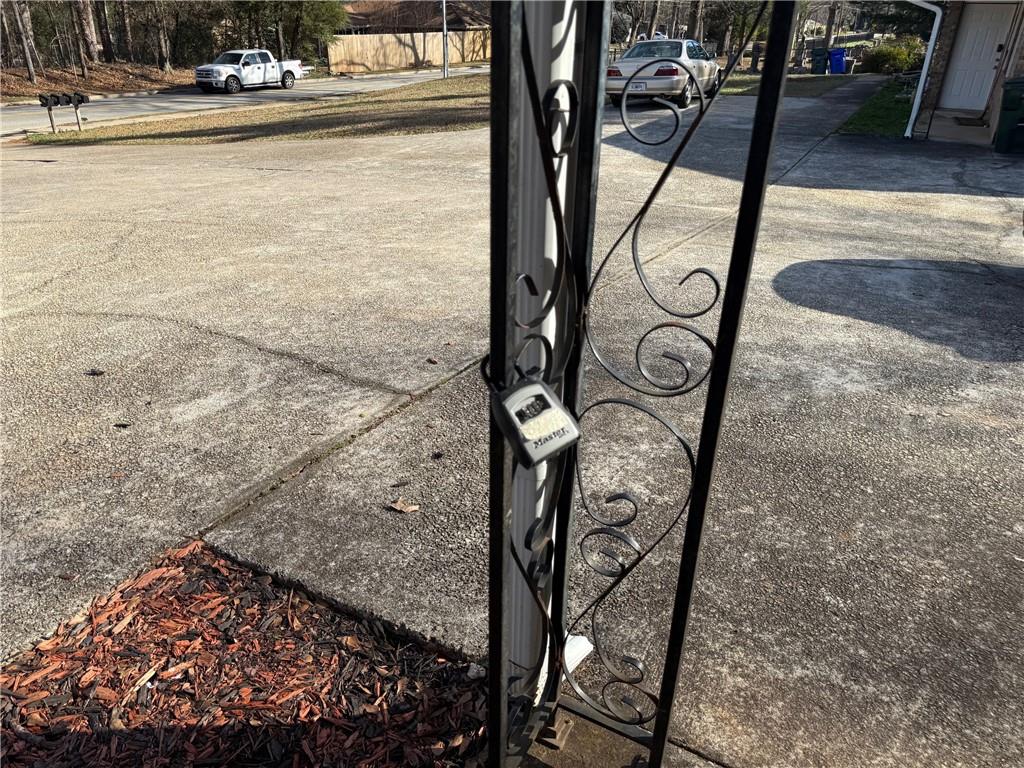 1085 Eastview Road Northeast Conyers, GA 30012 - Photo 12 of 14