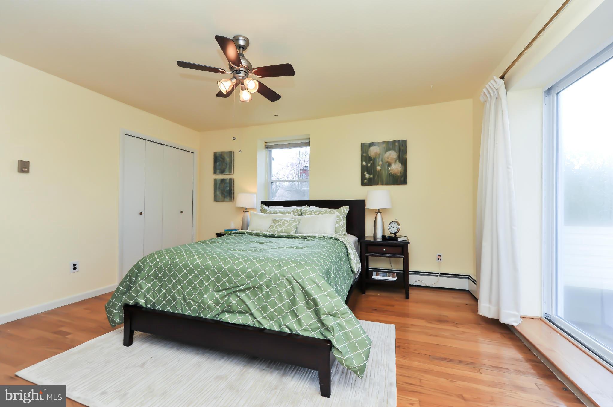 8528 Riverside Road Alexandria, VA 22308 - Photo 22 of 30 Bedroom (Master)