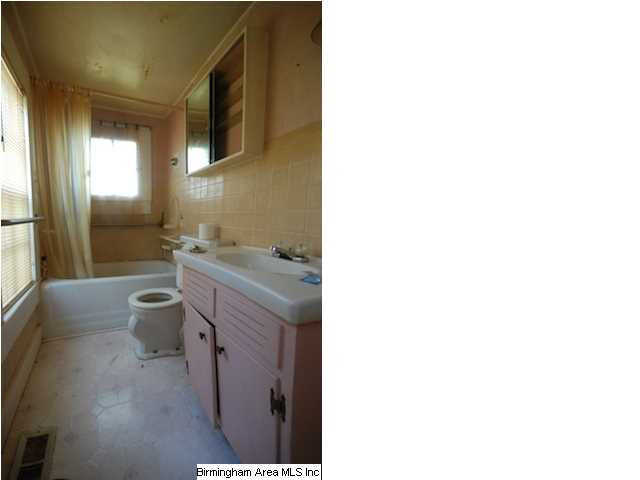 2073 Arcadia Road Birmingham, AL 35214 - Photo 8 of 10