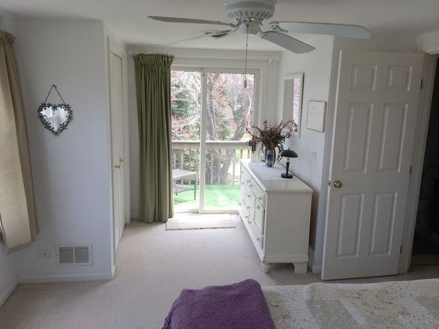 1241 Telegraph Road Lake Forest, IL 60045 - Photo 7 of 10 a view of entryway with window