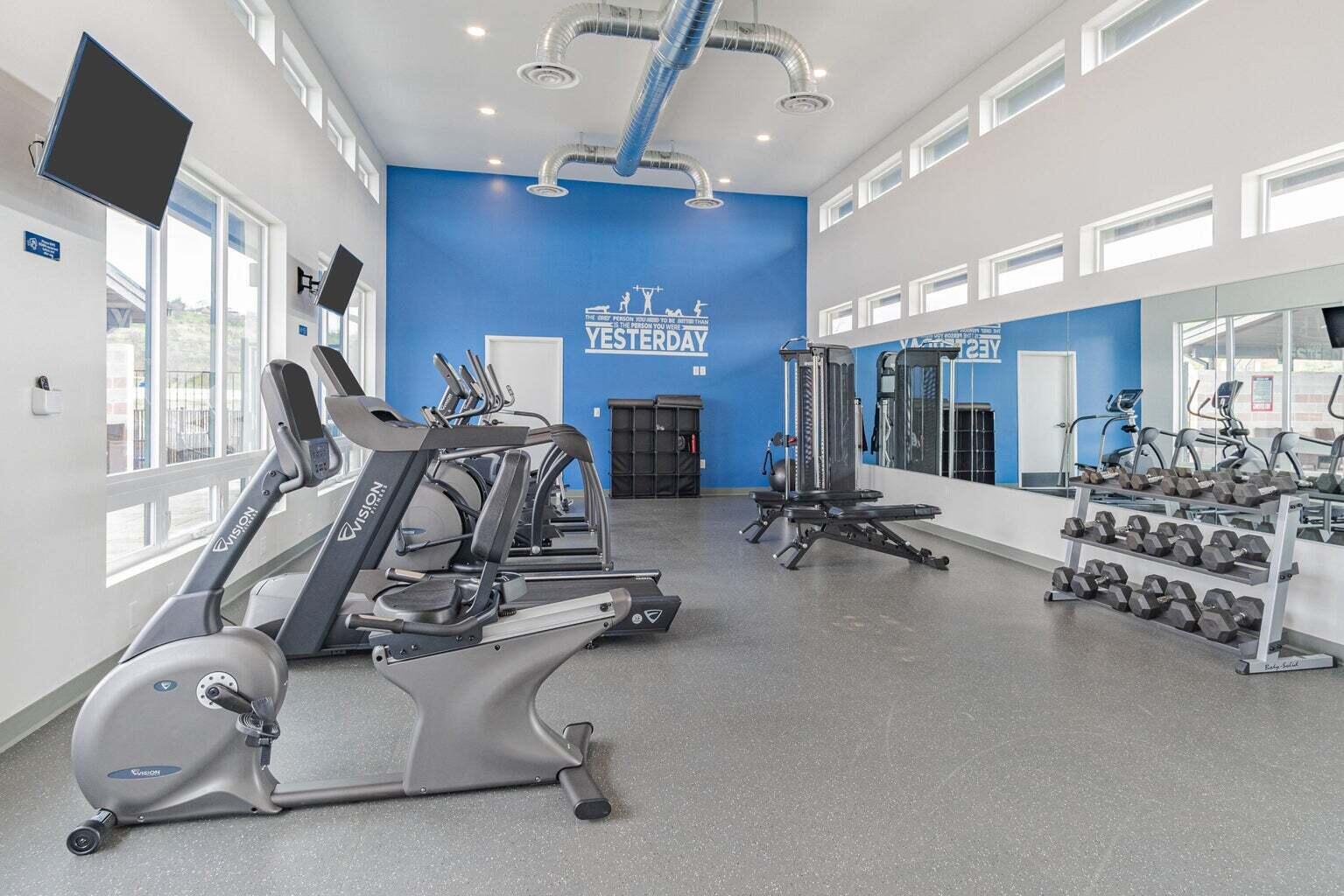 300 Luman Road, Unit 206 Phoenix, OR 97535 - Photo 33 of 40 Fitness Center