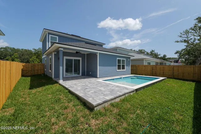 a view of a backyard space