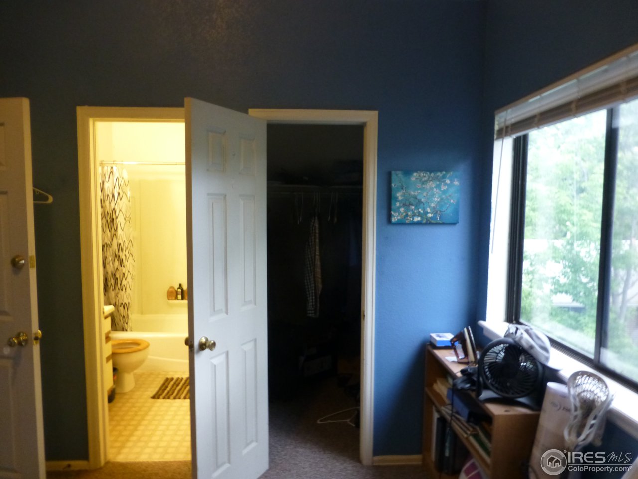 1835 Baseline Road Boulder, CO 80302 - Photo 33 of 39 Bath and Closet in large upstairs bedrm
