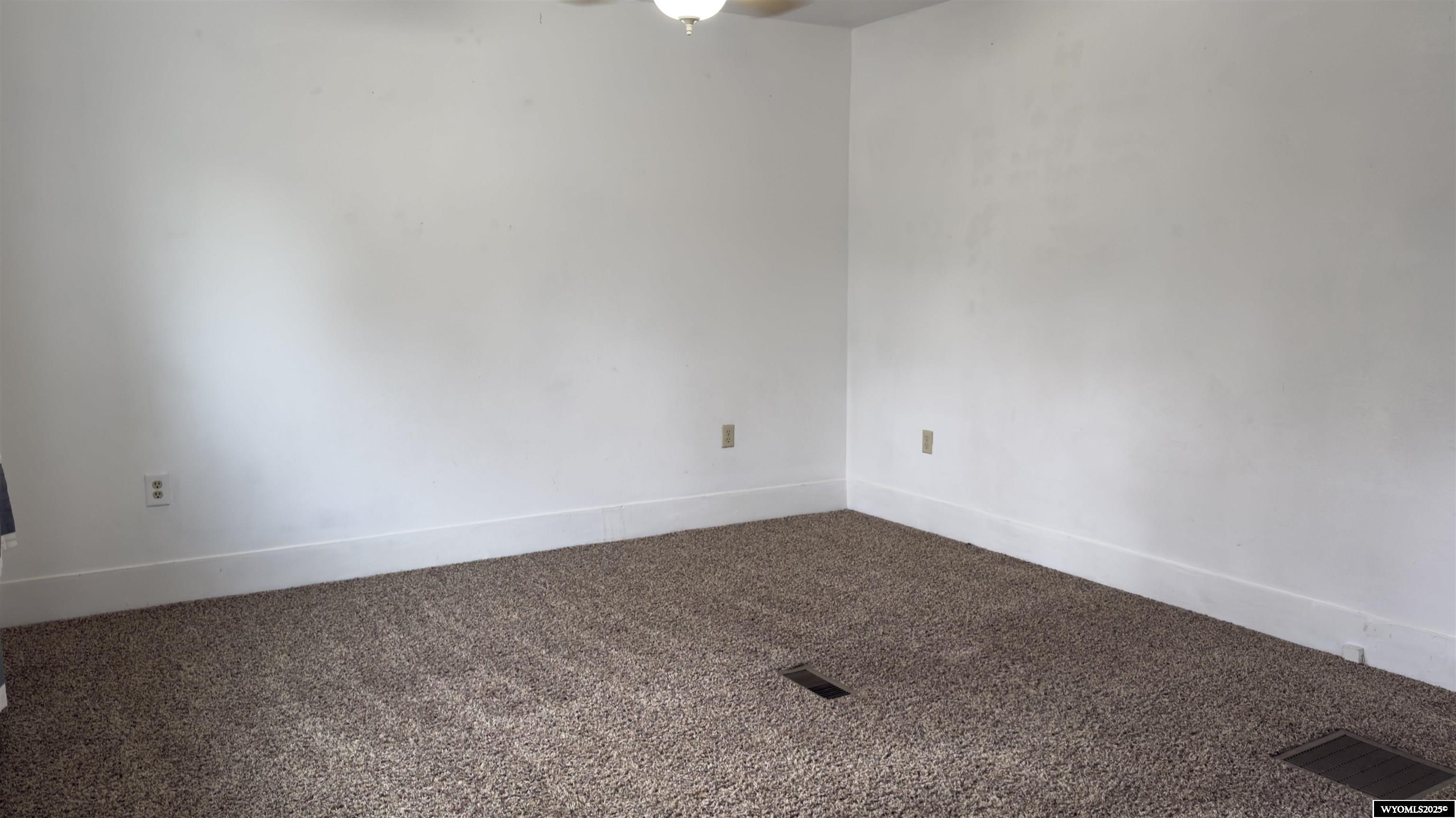 503 East Maple Street Rawlins, WY 82301 - Photo 10 of 14