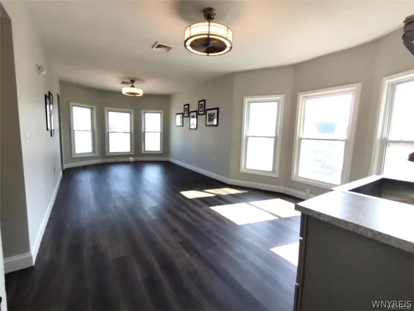 $269,900 | 543 South Park Avenue, Buffalo, NY 14204