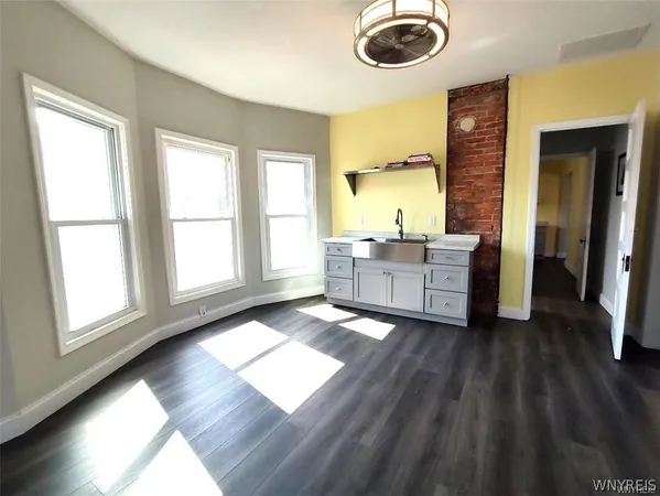 $269,900 | 543 South Park Avenue, Buffalo, NY 14204