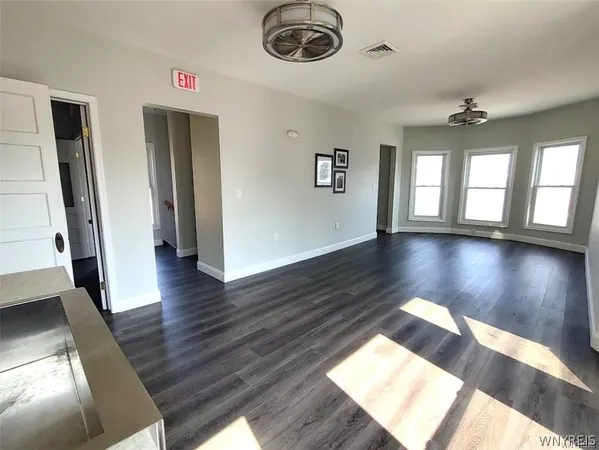 $269,900 | 543 South Park Avenue, Buffalo, NY 14204