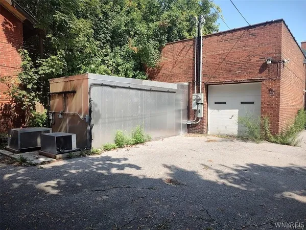 $269,900 | 543 South Park Avenue, Buffalo, NY 14204