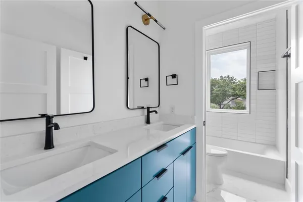 $949,999 | 7602 Northcrest Boulevard, Unit 1, Austin, TX 78752