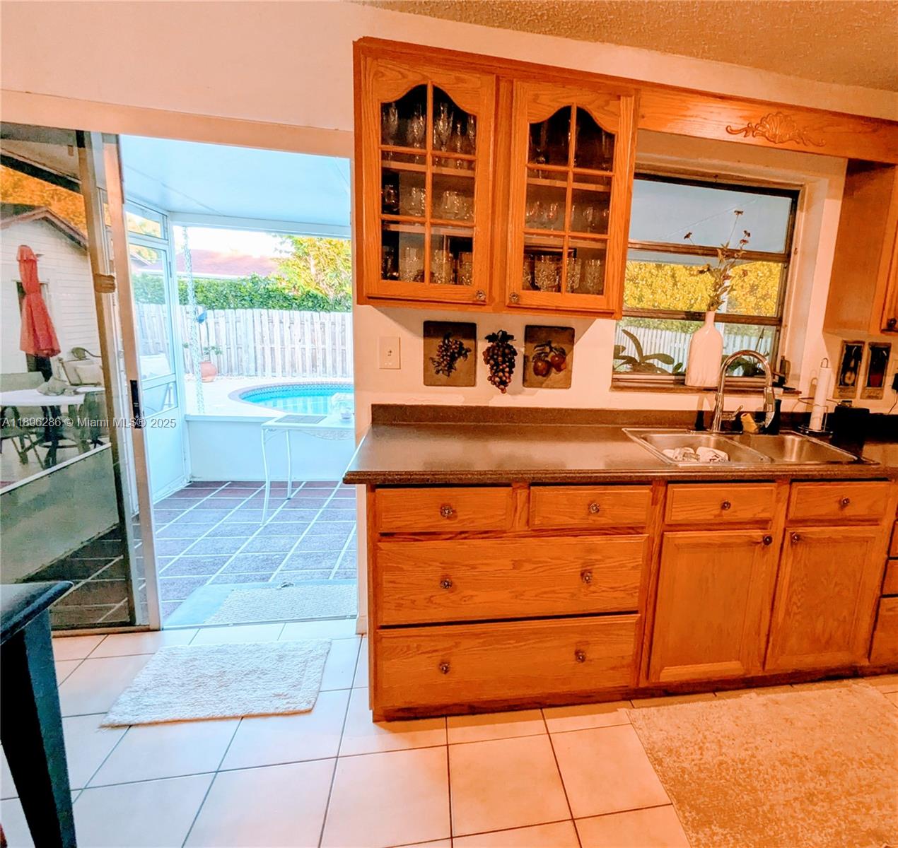 3031 Northwest 74th Avenue Hollywood, FL 33024 - Photo 12 of 34