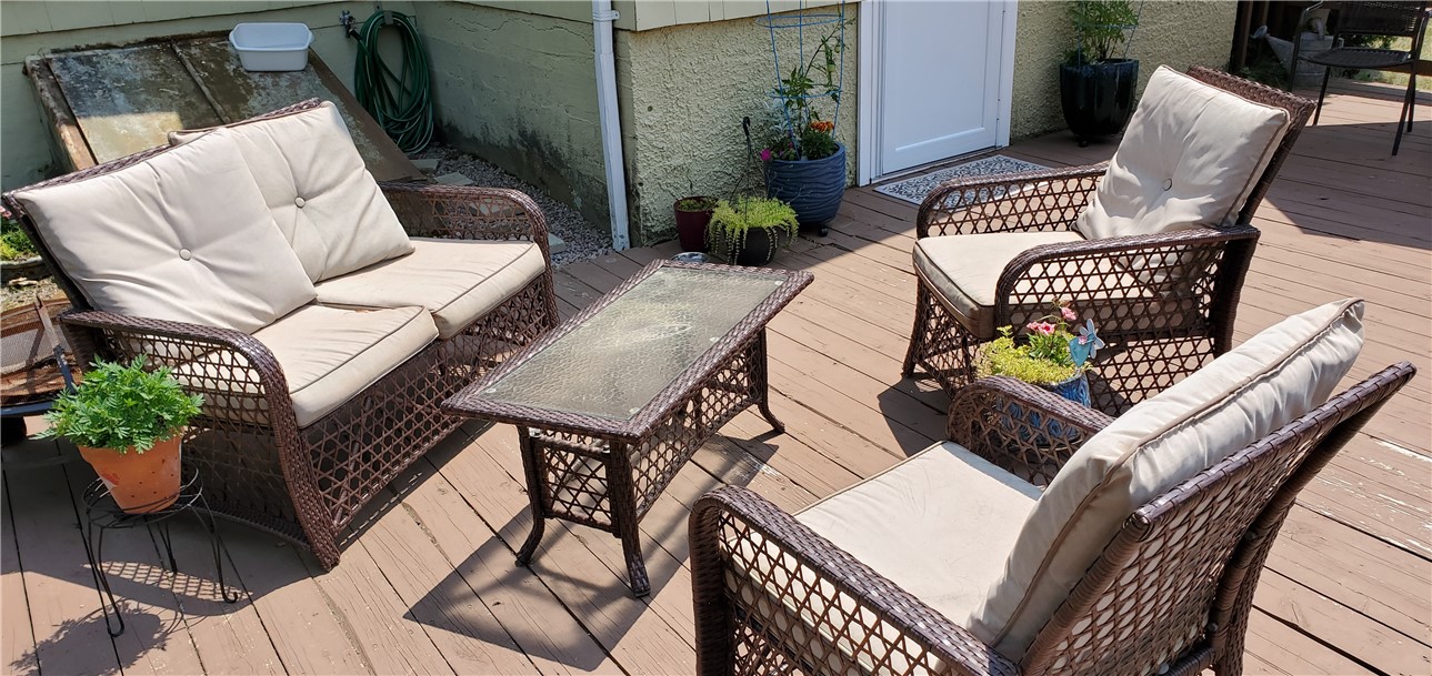 214 Bradford Road Westerly, RI 02808 - Photo 11 of 50 Conversation set