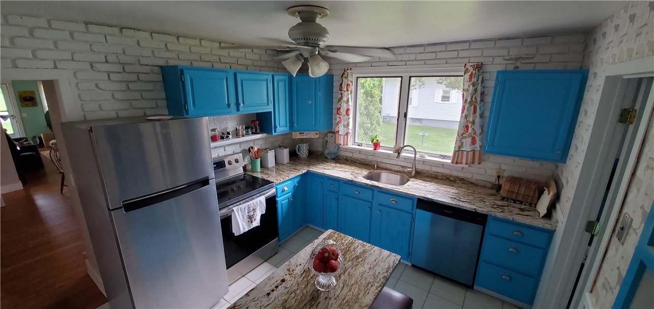 214 Bradford Road Westerly, RI 02808 - Photo 21 of 50 Kitchen