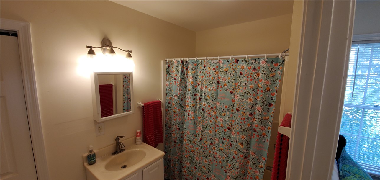 214 Bradford Road Westerly, RI 02808 - Photo 42 of 50 Full bath