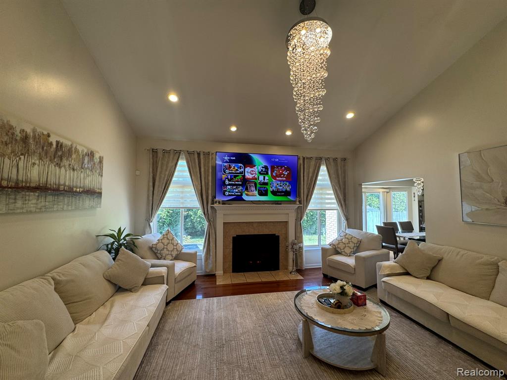 324 Cherry Lane Inkster, MI 48141 - Photo 8 of 28 Gallery Image 8