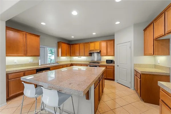 $759,000 | 12319 Parkside Circle, Yucaipa, CA 92399