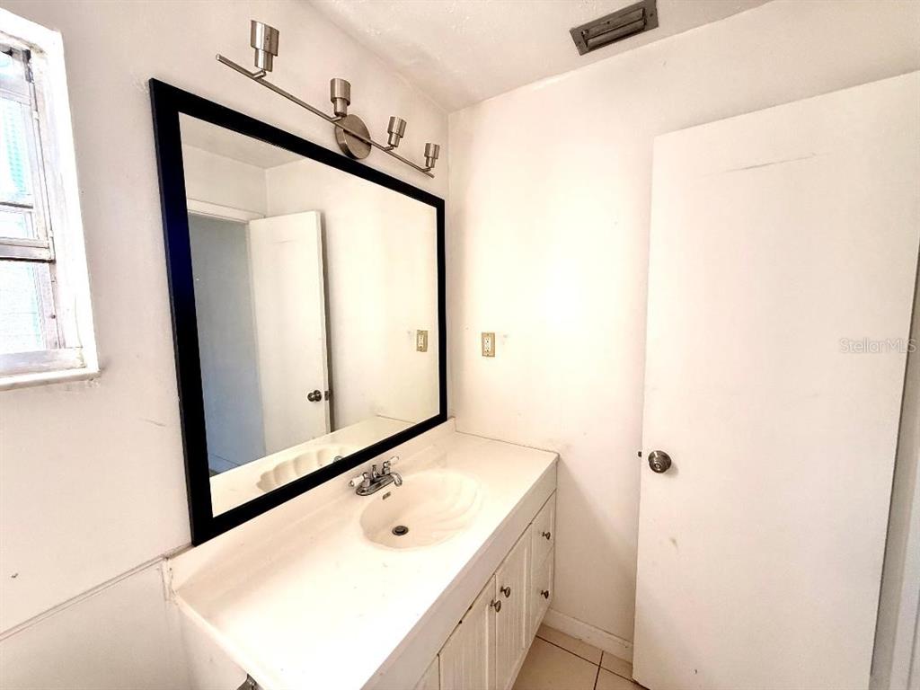 4303 Anderson Road Orlando, FL 32812 - Photo 8 of 14