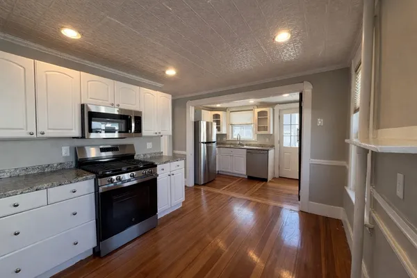 $1,200,000 | 481 Humphrey Street, Swampscott, MA 01907