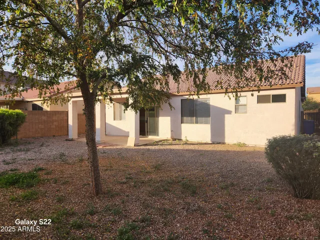 $1,750 | 9613 West Elm Street, Phoenix, AZ 85037