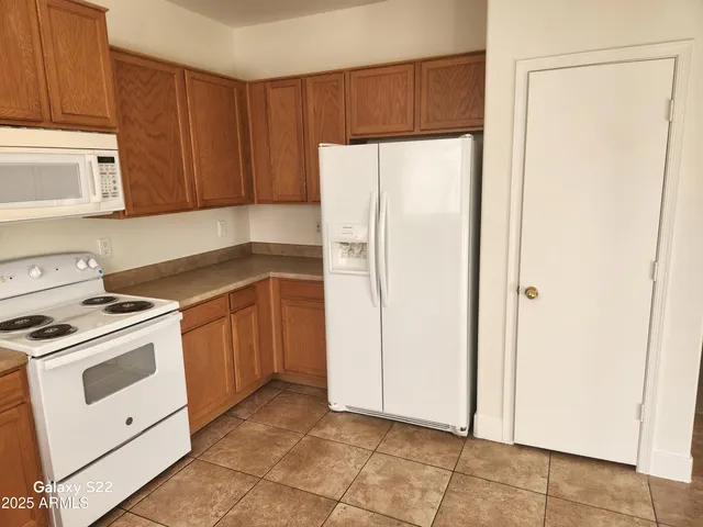 $1,750 | 9613 West Elm Street, Phoenix, AZ 85037