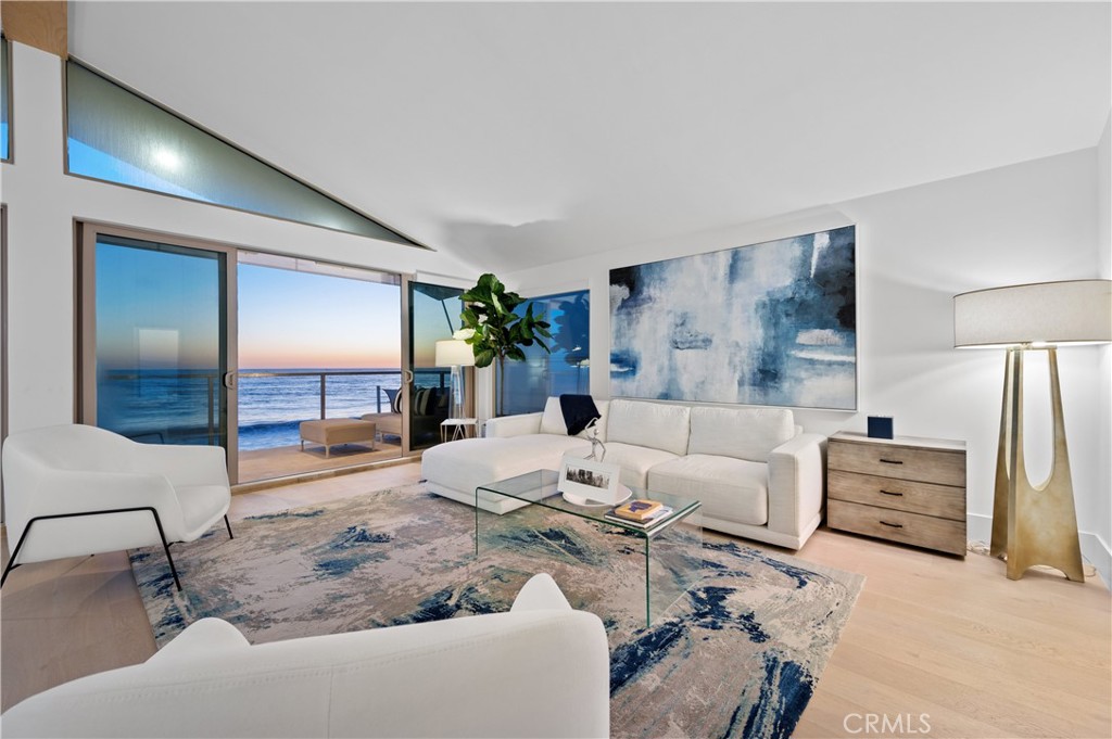 35275 Beach Road Dana Point, CA 92624 - Photo 23 of 46 Primary bedroom suite sitting area