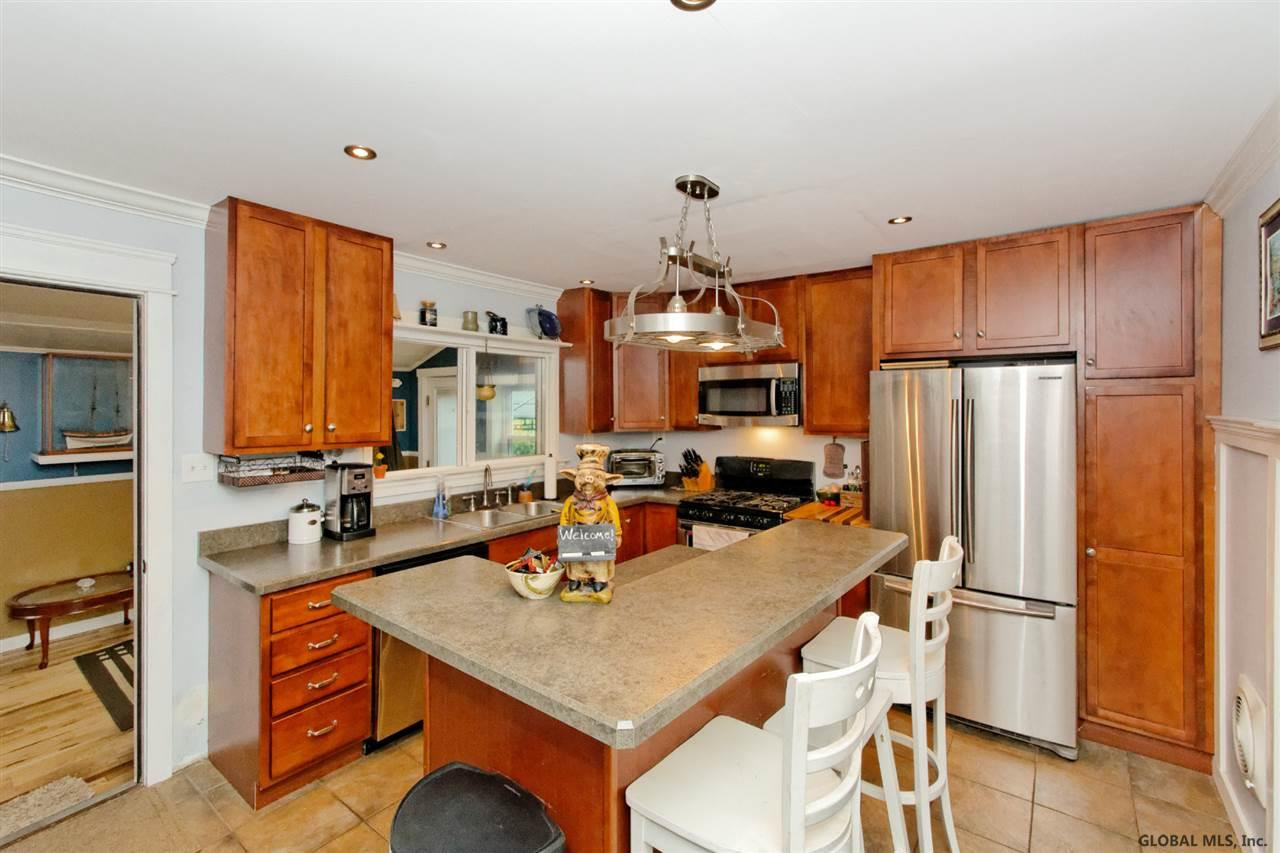 8 Rapple Drive Colonie, NY 12205 - Photo 8 of 20 Photo 8