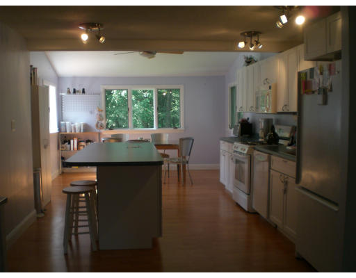 8 Meadowvale Road Burlington, MA 01803 - Photo 3 of 11 Gallery Image 3