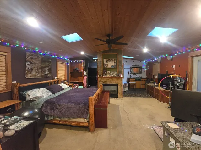 $890,000 | 22407 87th Avenue West, Edmonds, WA 98026