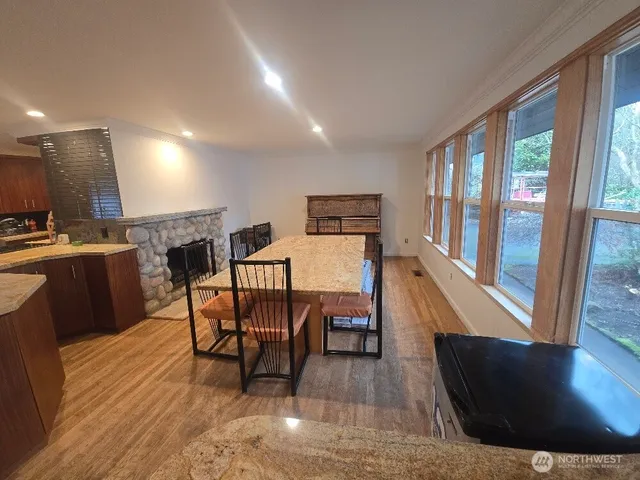 $875,000 | 22407 87th Avenue West, Edmonds, WA 98026