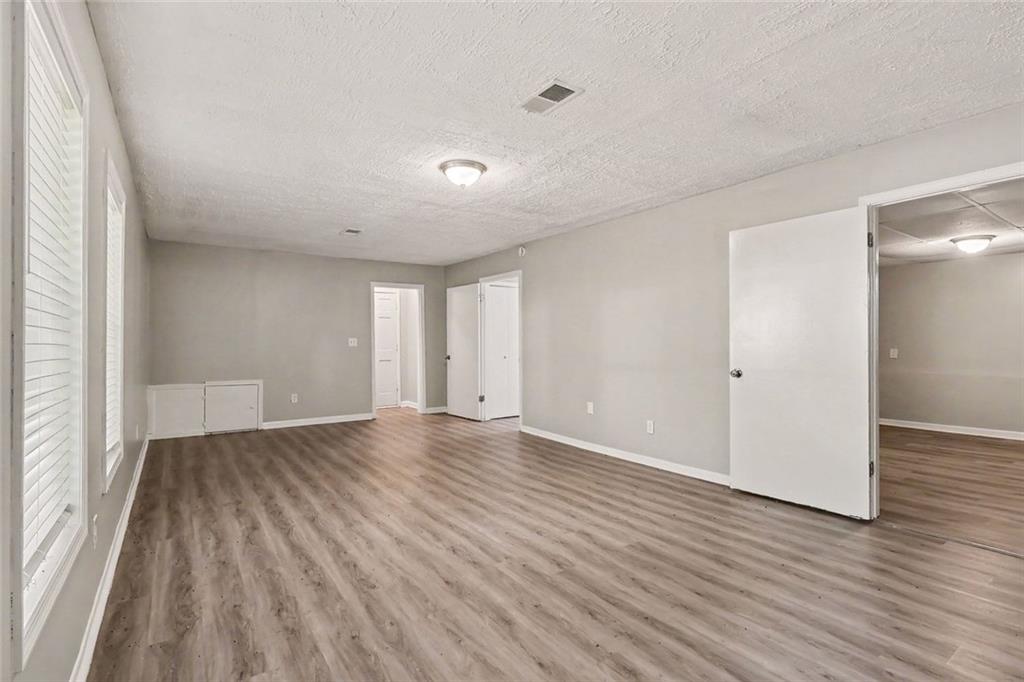 5182 Manitou Way Stone Mountain, GA 30087 - Photo 20 of 28