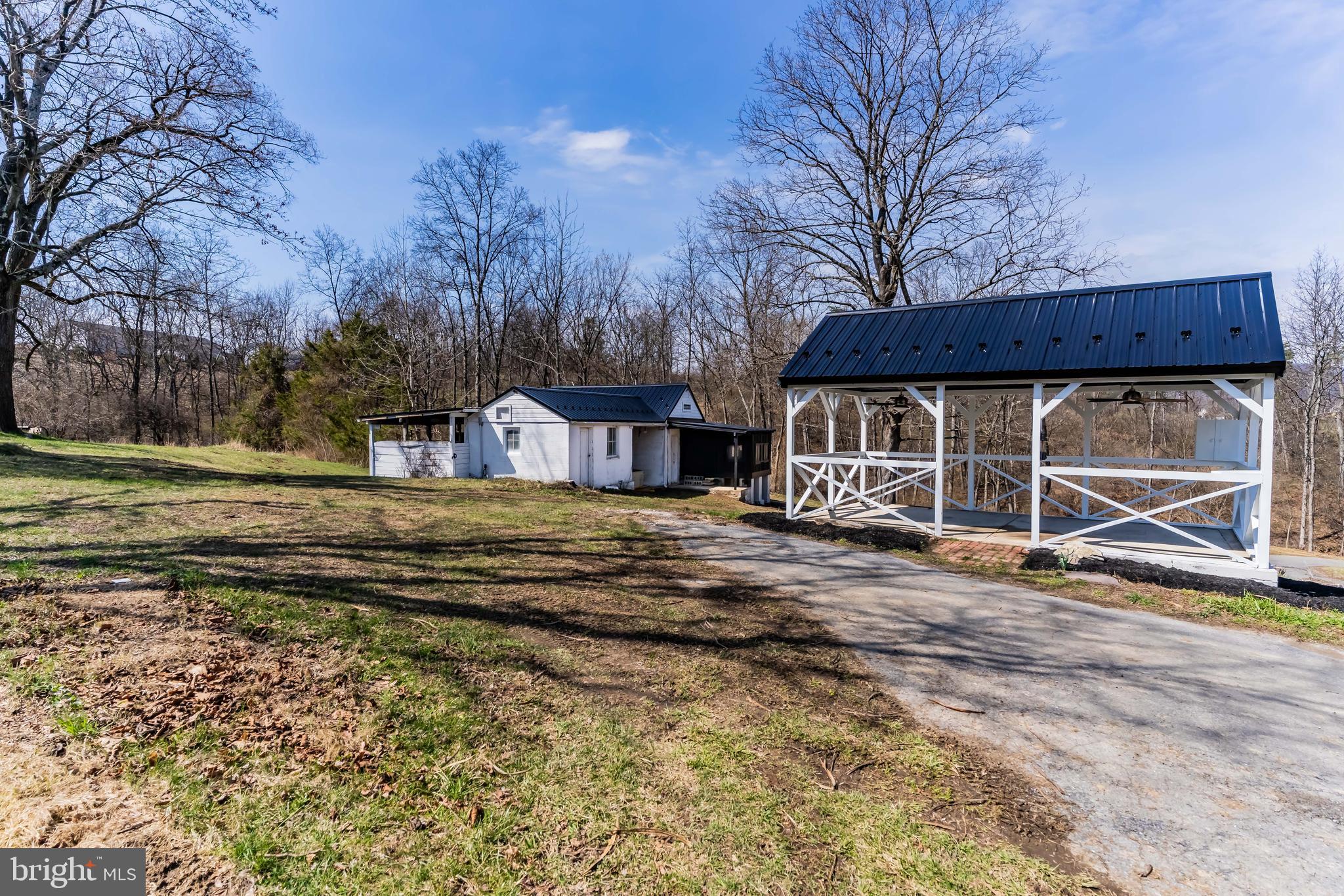 160 Wertz Run Road Carlisle, PA 17013 - Photo 7 of 44 Gallery Image 7