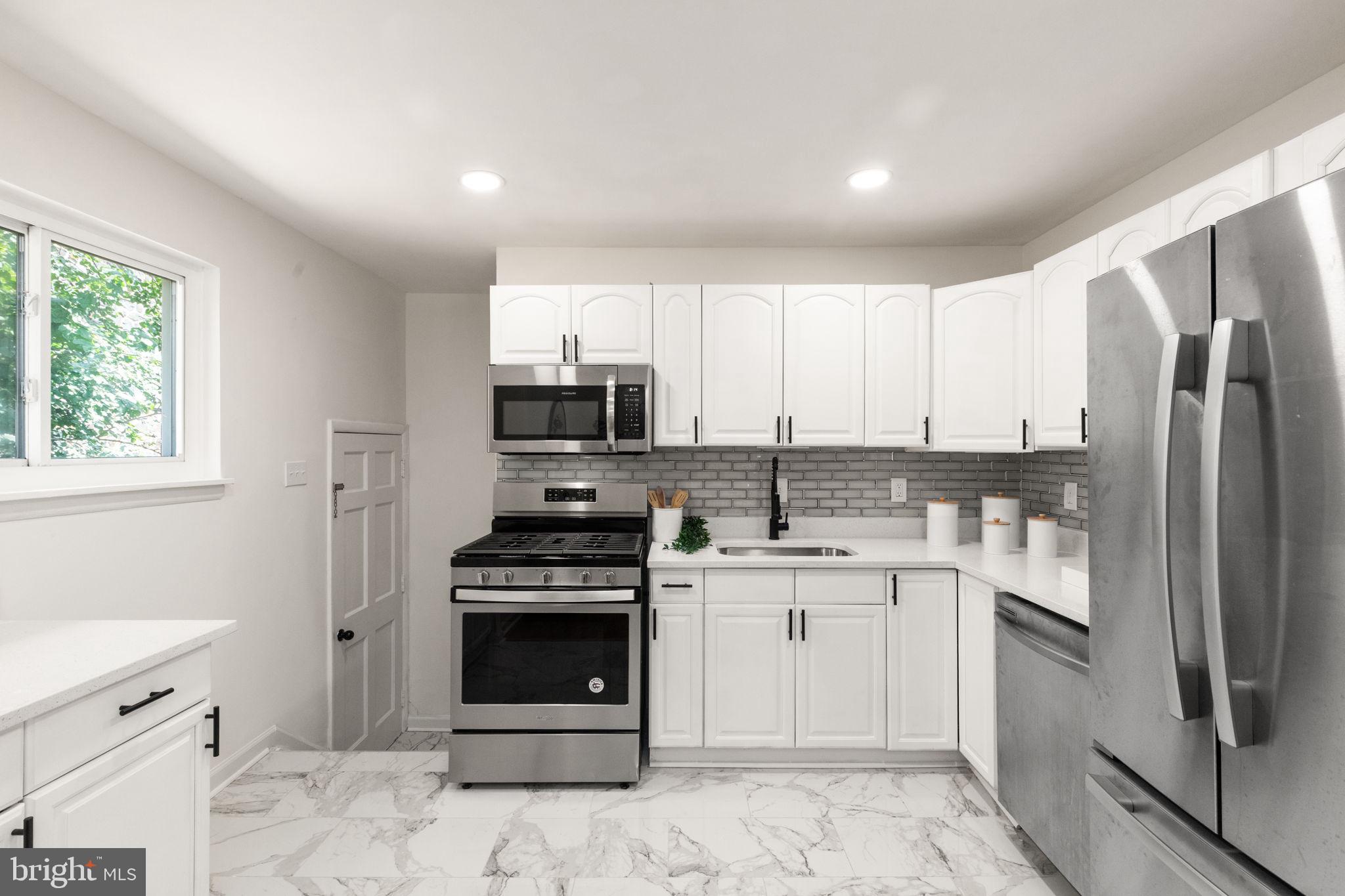 5807 Pimlico Road Baltimore, MD 21209 - Photo 13 of 41