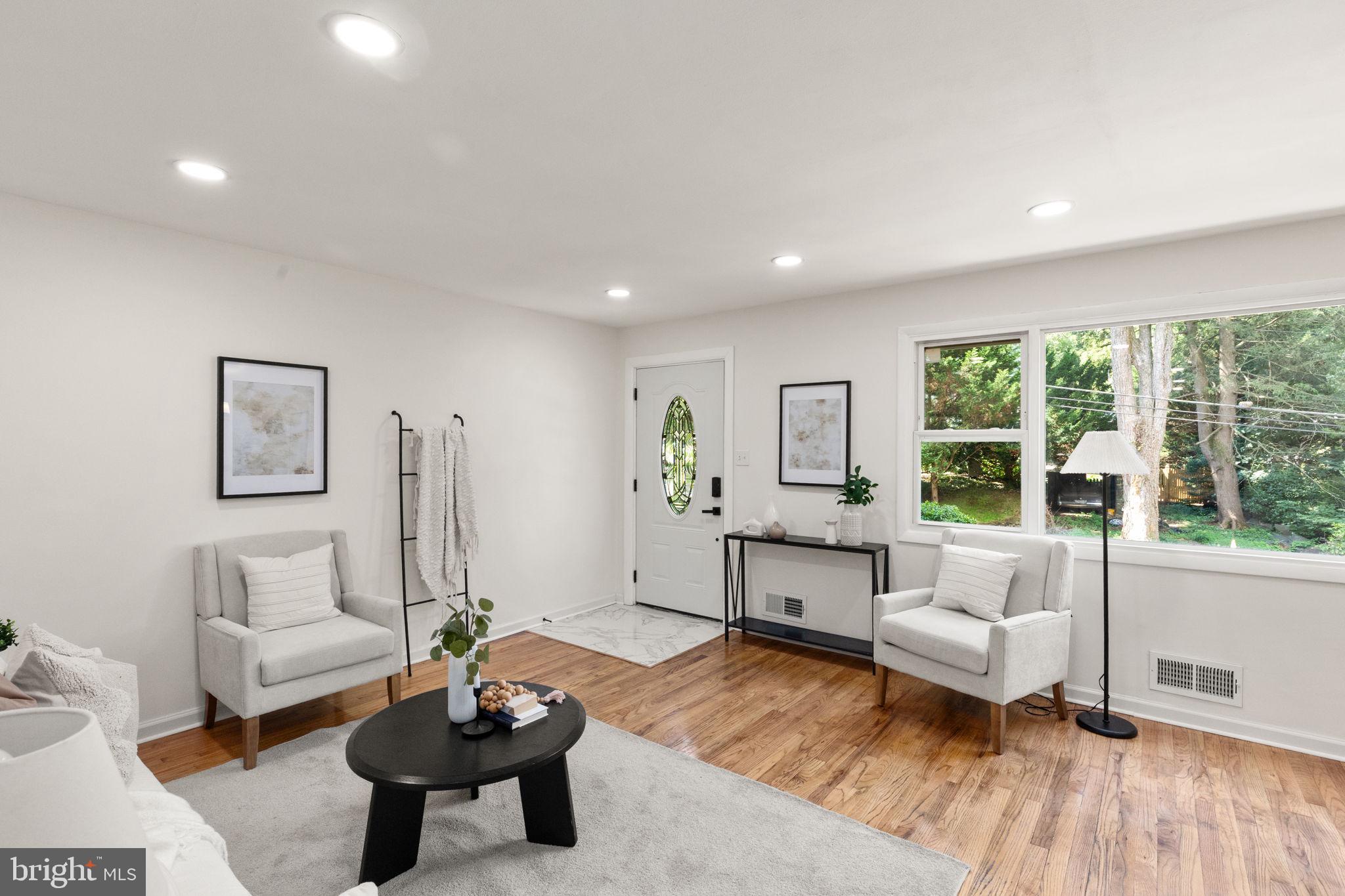 5807 Pimlico Road Baltimore, MD 21209 - Photo 5 of 41