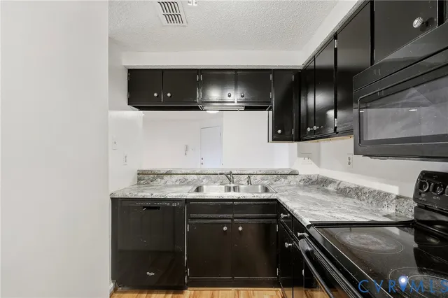 $1,700 | 2440 Stembridge Court, Unit D, Henrico, VA 23238