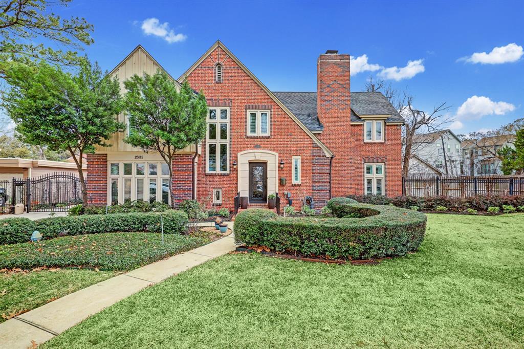 2535 North MacGregor Way, Houston, TX 77004 Compass