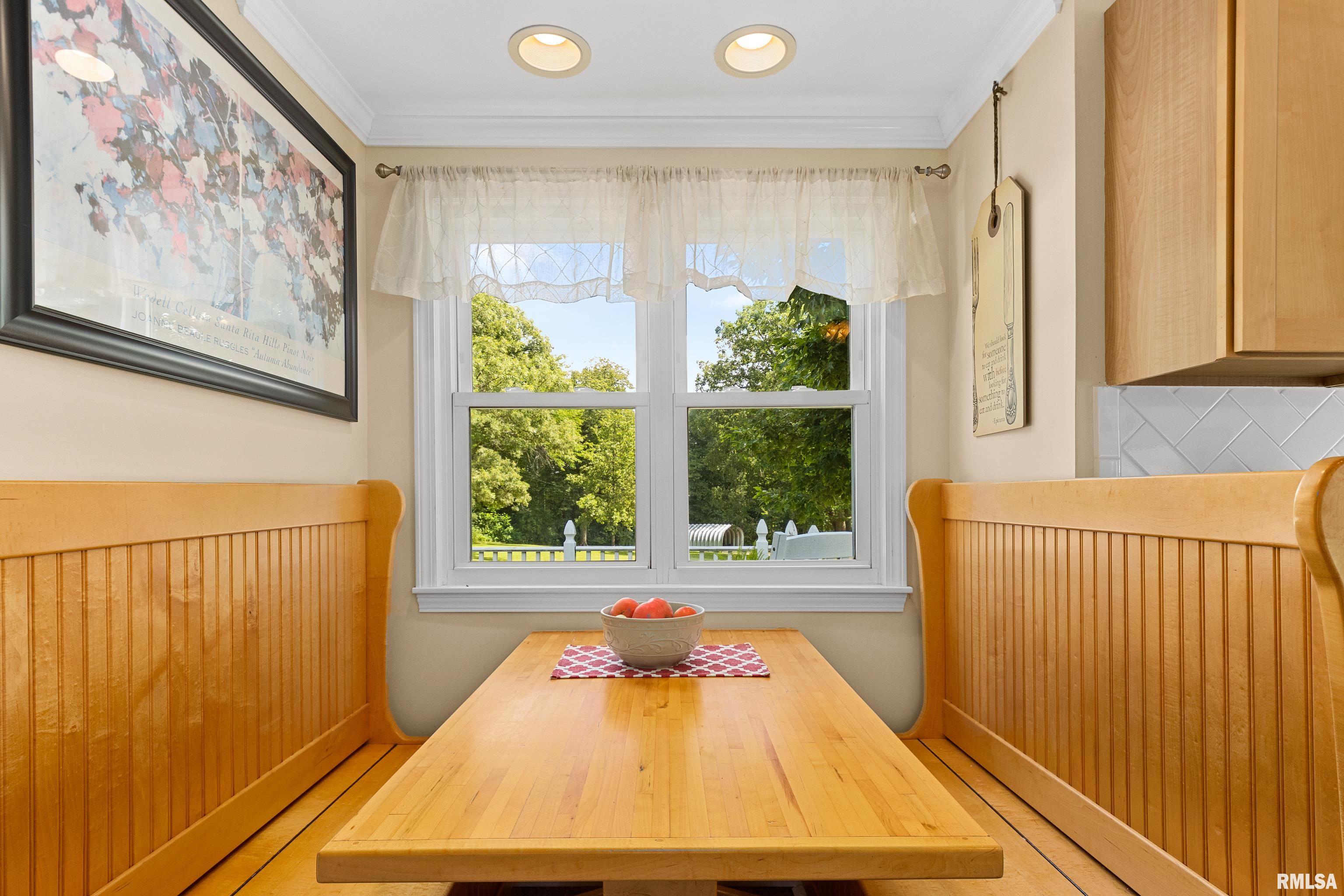 1021 Gale Lake Road East Galesburg, IL 61430 - Photo 13 of 42