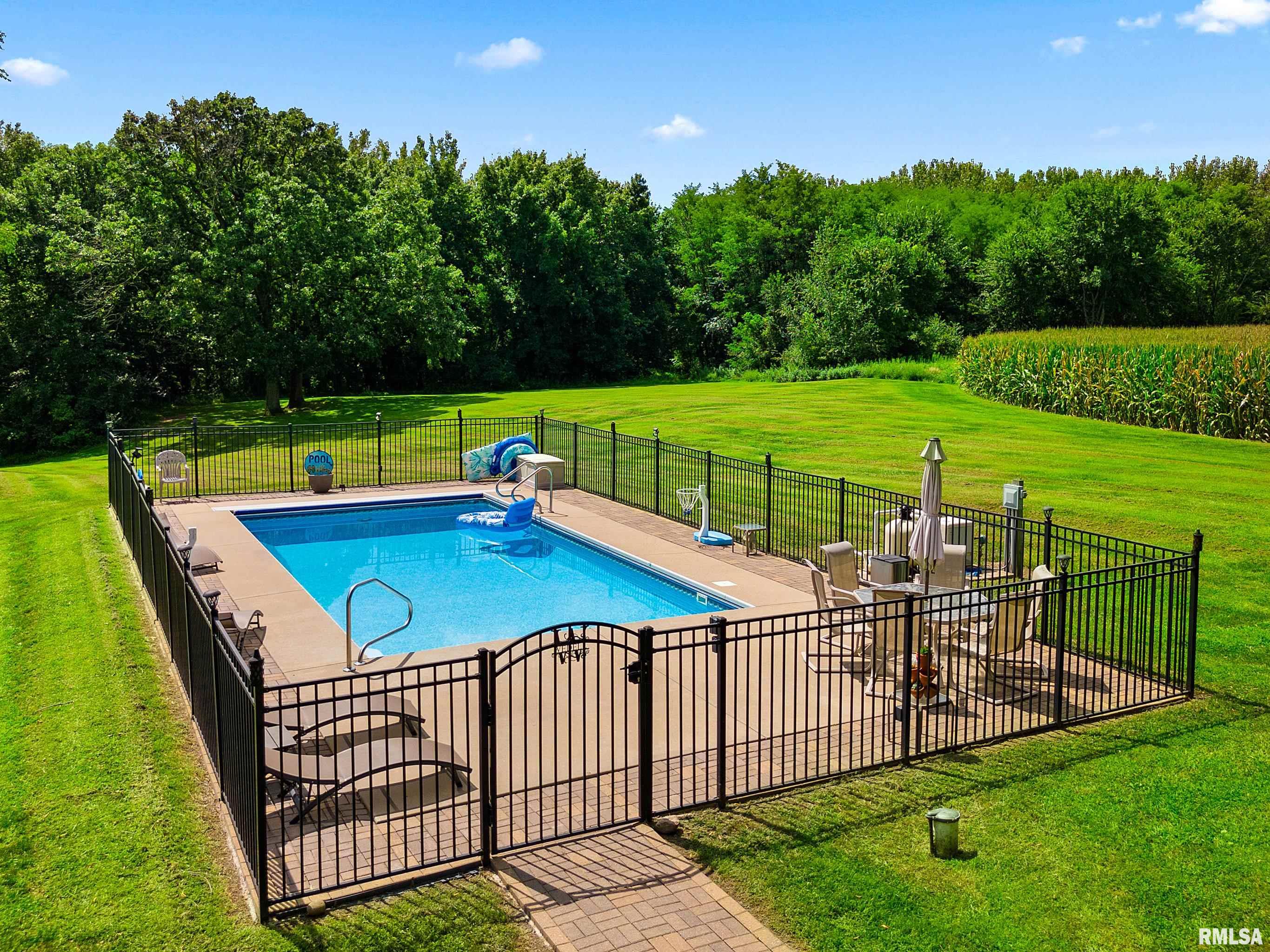 1021 Gale Lake Road East Galesburg, IL 61430 - Photo 29 of 42