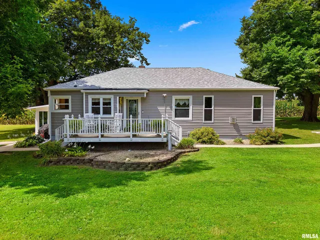 $550,000 | 1021 Gale Lake Road, East Galesburg, IL 61430