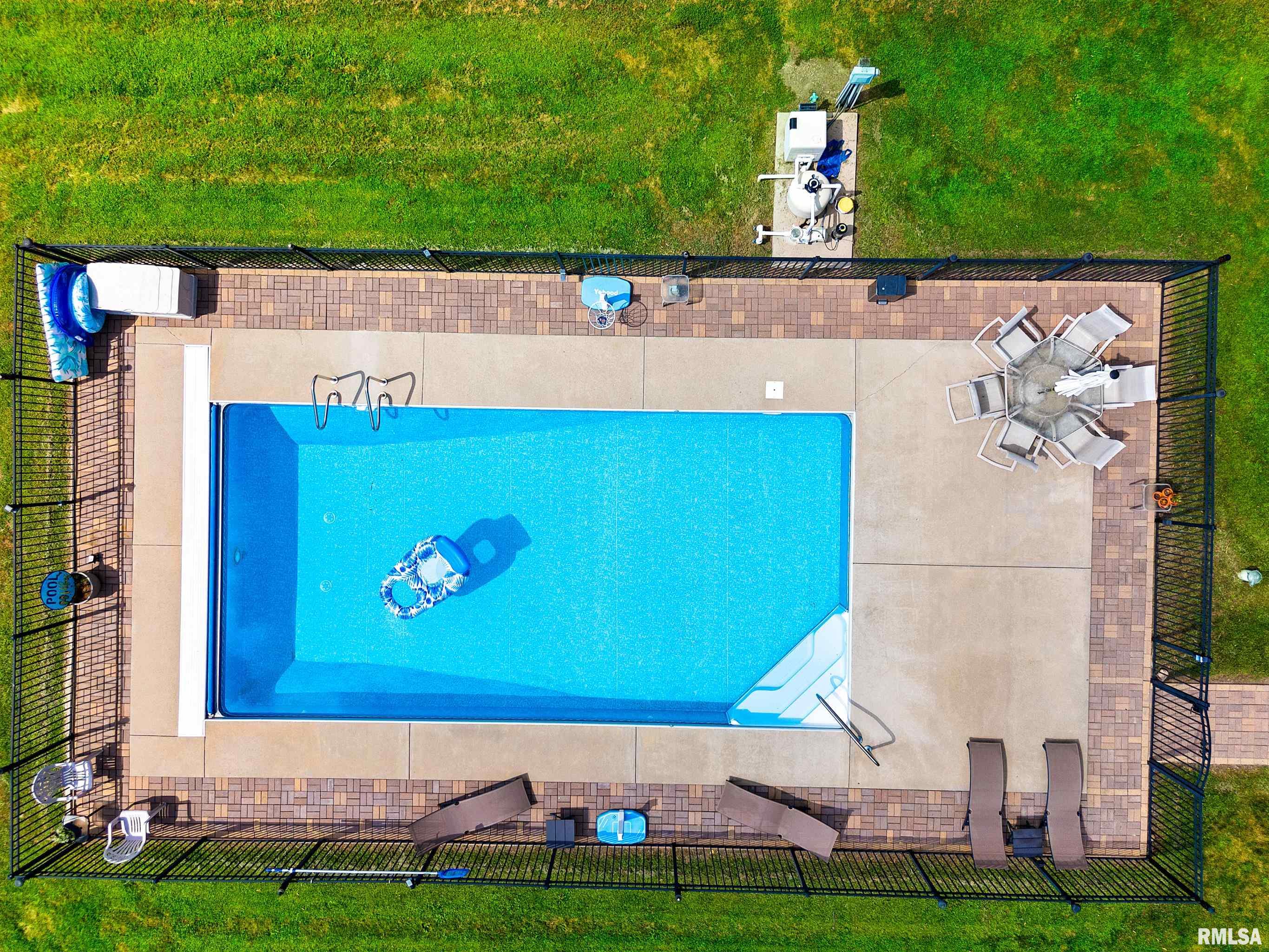 1021 Gale Lake Road East Galesburg, IL 61430 - Photo 31 of 42