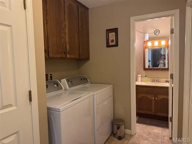 $379,900 | 20448 Oakway Drive, Lebanon, MO 65536