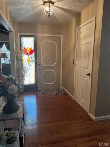 $379,900 | 20448 Oakway Drive, Lebanon, MO 65536