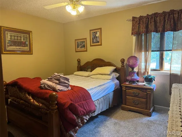 $379,900 | 20448 Oakway Drive, Lebanon, MO 65536