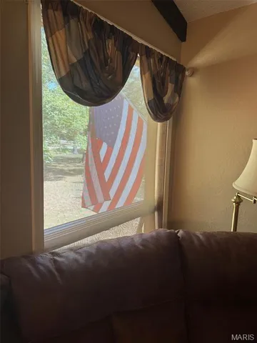 $379,900 | 20448 Oakway Drive, Lebanon, MO 65536