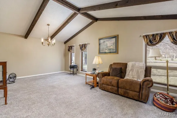 $379,900 | 20448 Oakway Drive, Lebanon, MO 65536