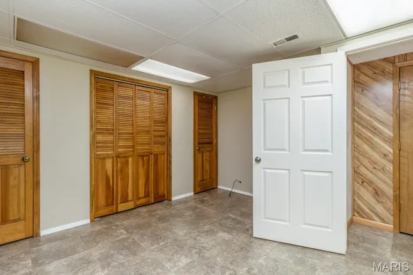$379,900 | 20448 Oakway Drive, Lebanon, MO 65536